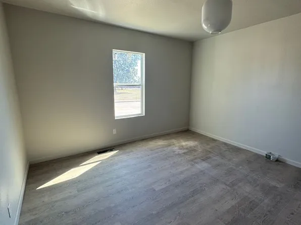 Washington Duplex, 409 N Washington St #A, Ardmore, OK 73401