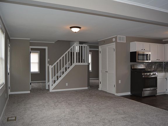 4th image of 2970 Dean Lake Ave NE