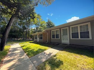 280 Berwick Ct UNIT B, Ridge, NY 11961