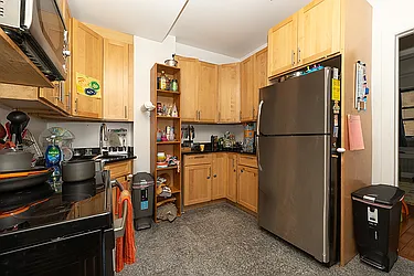 Rented by Rita S Citrin, LREB