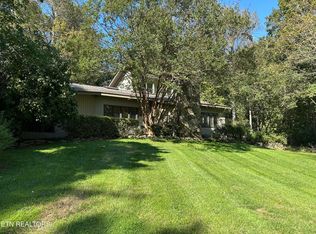 5321 Turtle Point Ln, Knoxville, TN 37919