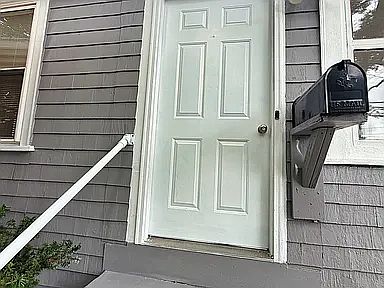 5th image of 1184 Chestnut St