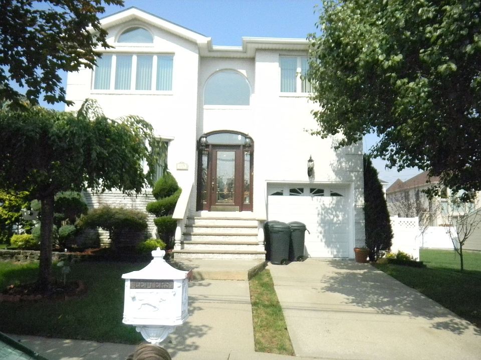 1st image of 219 McBaine Ave