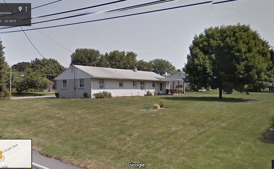 2nd image of 220 W Grant Ave