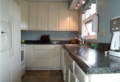 5th image of 14 Murray Dr