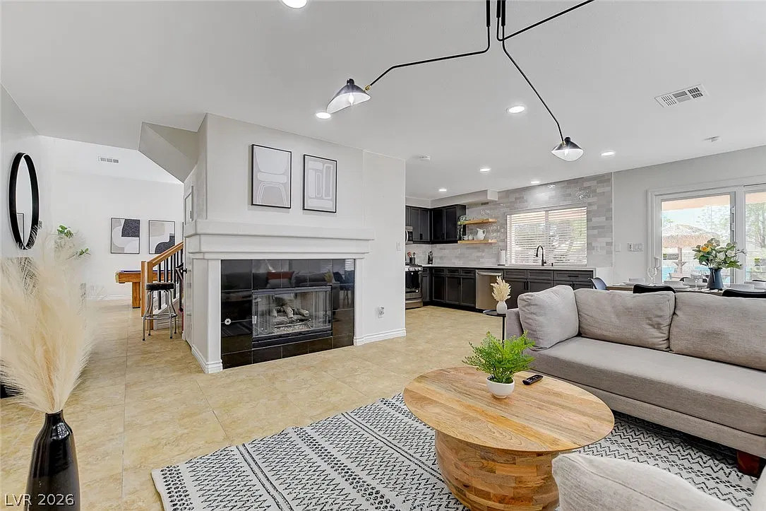 4 bed, 3.0 bath, 2177 sqft, $3,300 — Photo 1