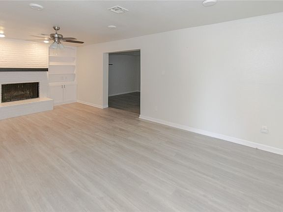 3rd image of 8113 Douglas Dr