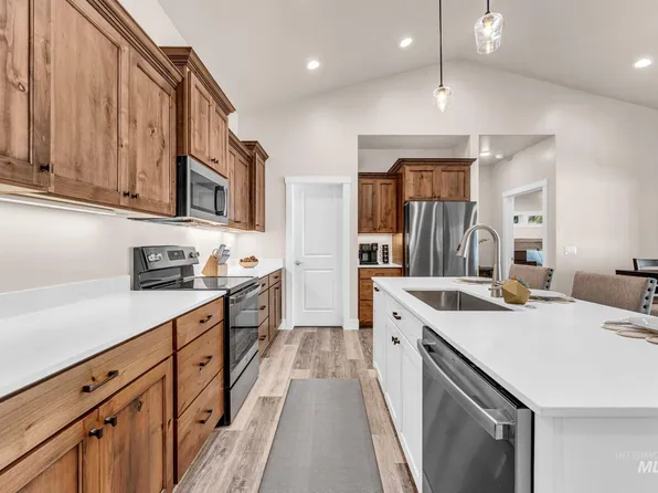 1512 Bird Farm Dr, Jerome, ID 83338