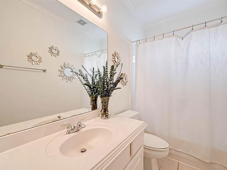 5917 Dolores St #D — Photo 24