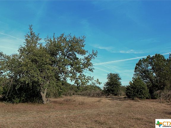 5th image of Country Air Dr