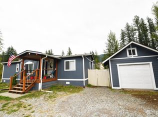 8370 Dolphin Way, Maple Falls, WA 98266