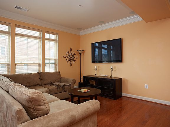 3rd image of 257 Community Center Ave #257
