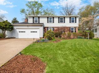 157 Cranbrooke Dr, Coraopolis, PA 15108