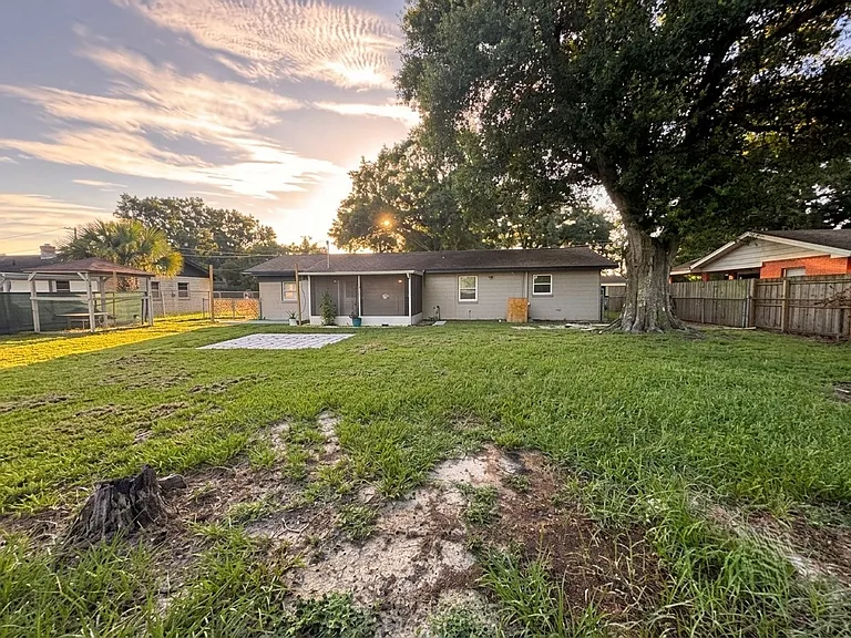 226 Palm Ave — Photo 25