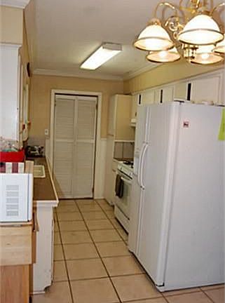 5th image of 1109 Noble Ave