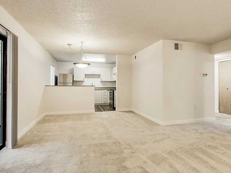 Cedar Terrace — Photo 11