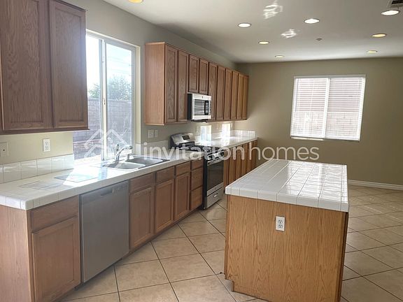 4th image of 15585 Greta Ln