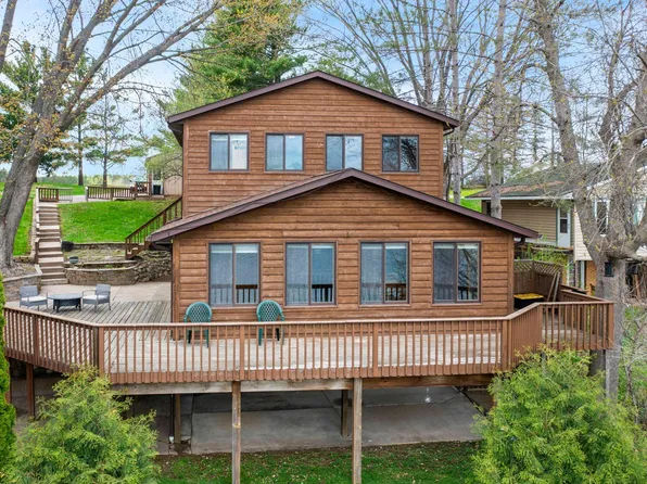 19091 Island View Dr, Mora, MN 55051