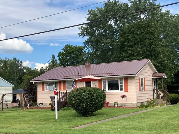 8 Seneca St, Sidney, NY 13838