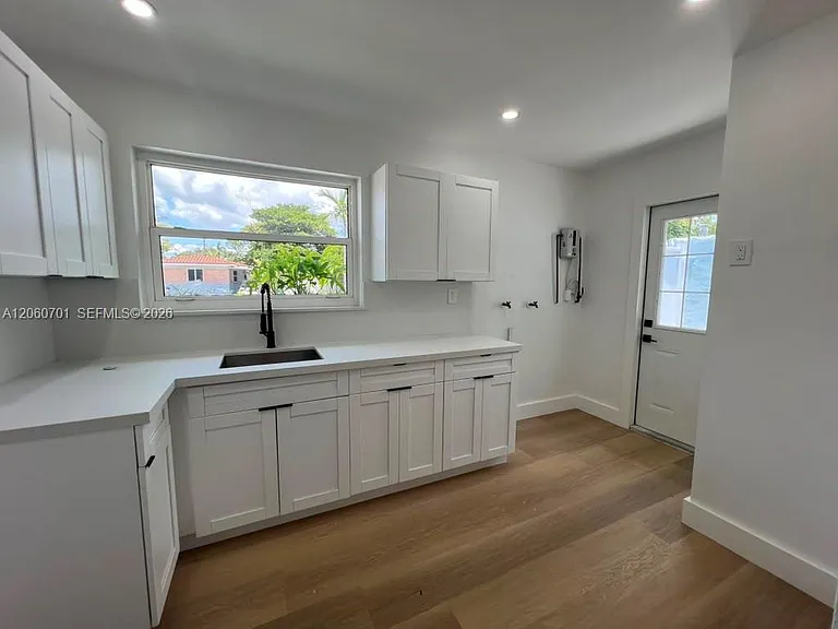 1239 SW 22nd Ave #1239 — Photo 9