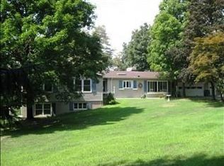 5 Deer Ln, Hopewell Junction, NY 12533