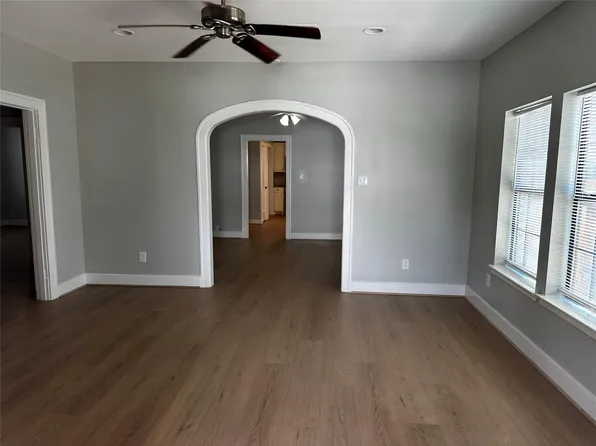 2910 Wichita St, Houston, TX 77004