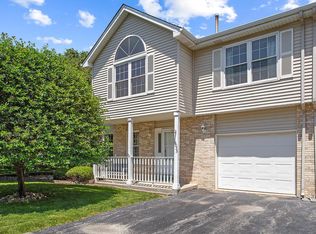 16025 Laurel Dr, Orland Park, IL 60462