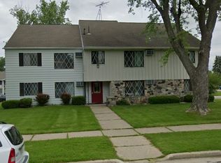 827 & 841 Evergreen Dr #204, Hartford, WI 53027