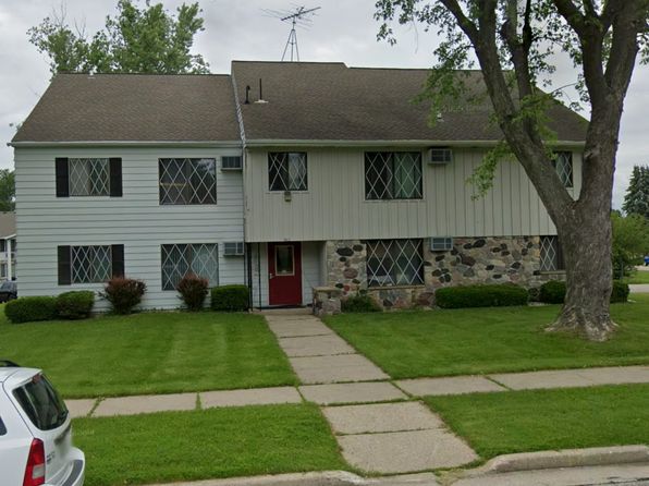 827 & 841 Evergreen Dr #204