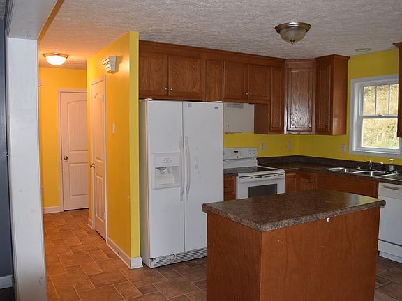 3rd image of 42 Janice Ford Way