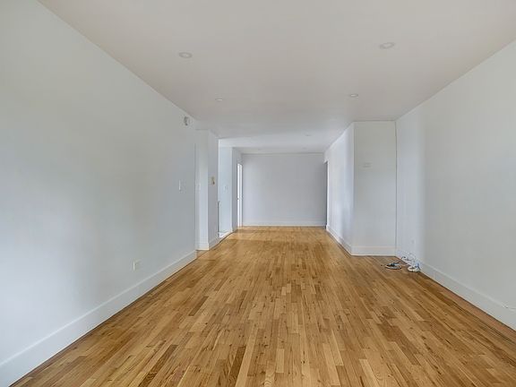 4th image of 3255 Randall Ave APT 2H