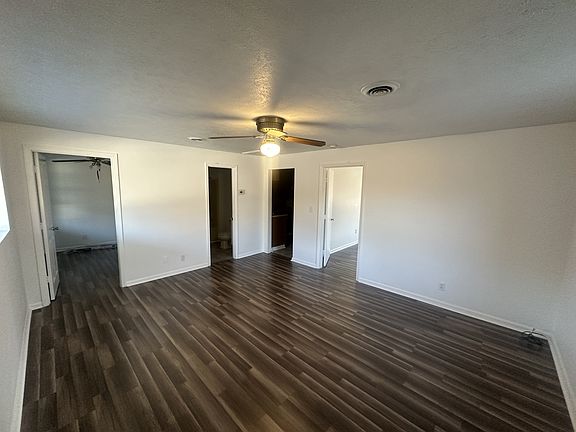 2nd image of 484C Willow Briar Ln #C
