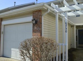 6750 Stoneloch Ct, Middleburg Heights, OH 44130