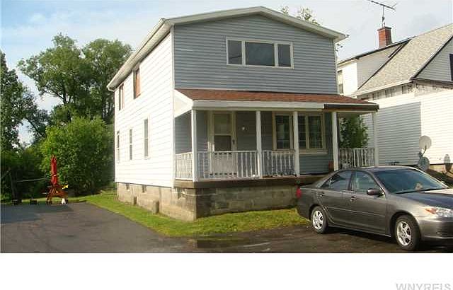 1st image of 182 Lakeview Ave