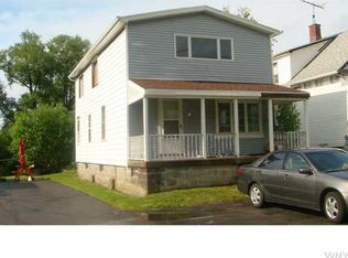 182 Lakeview Ave, Orchard Park, NY 14127