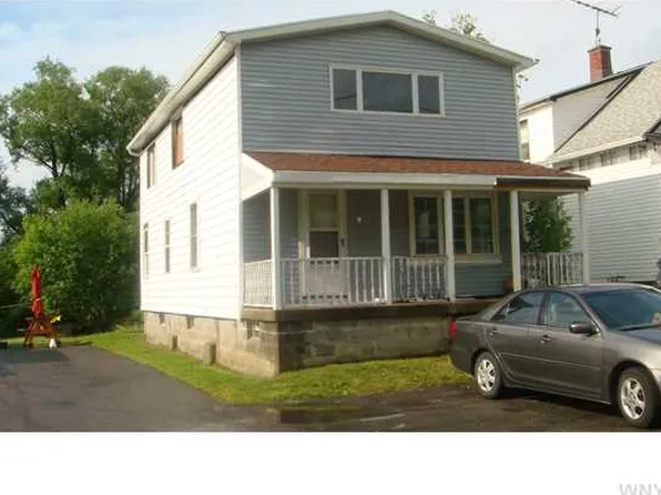 182 Lakeview Ave, Orchard Park, NY 14127