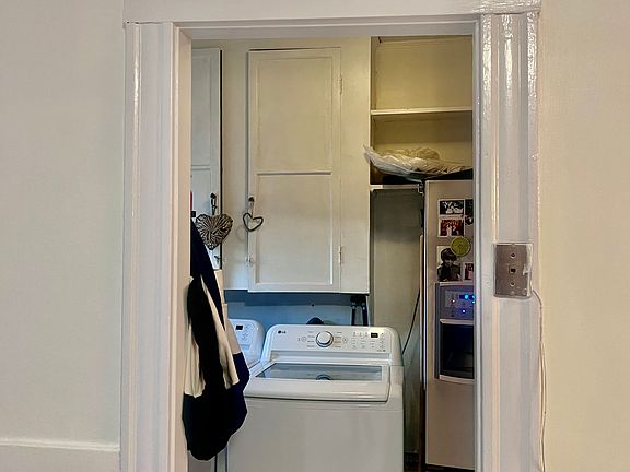 5th image of 26 Alton Ct #3