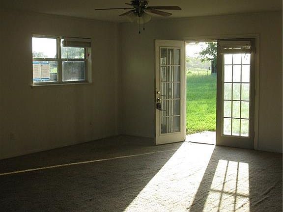 4th image of 561 Vz County Road 3601