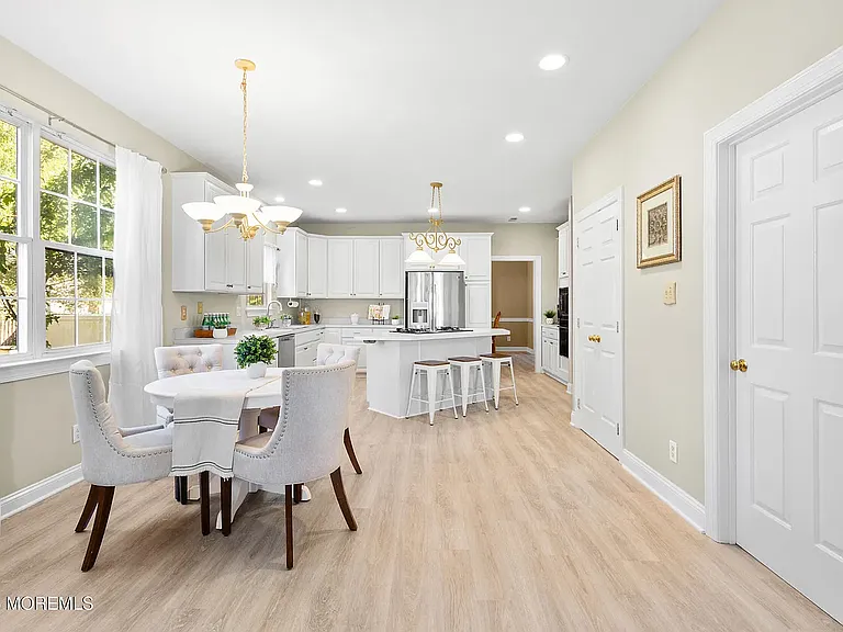 3 Brent Dr — Photo 4