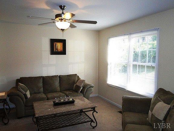 4th image of 1024 Brentwood Ave
