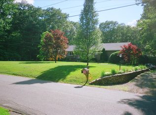 9 Oak Knoll Rd, Lincoln, MA 01773