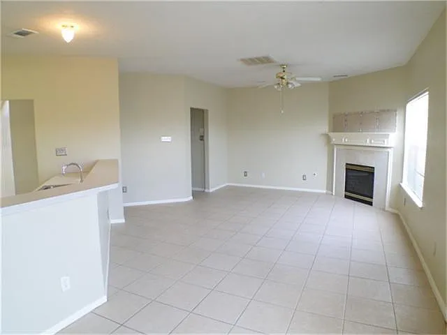 2826 Orchid Tree Ln — Photo 13