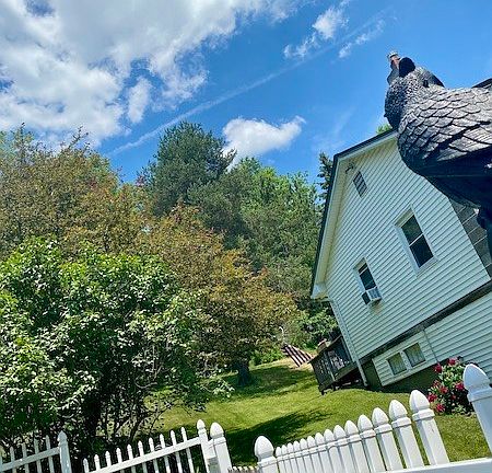 4th image of 589 S Apalachin Rd