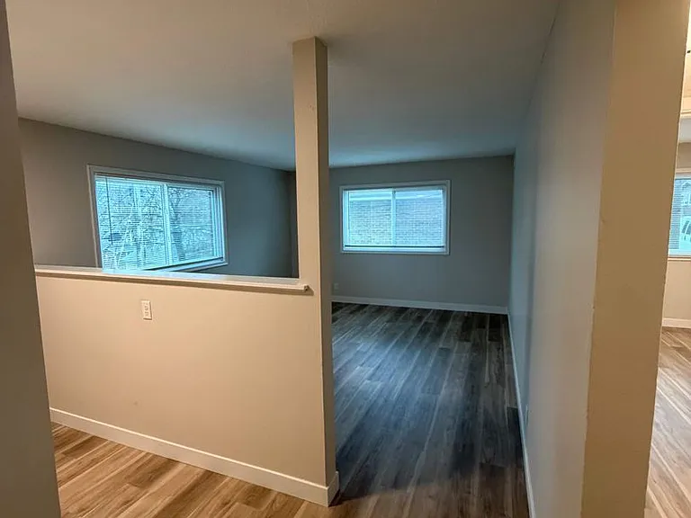 2119 Arbor St — Photo 3
