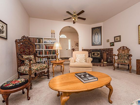 4th image of 44 N Tara Ln