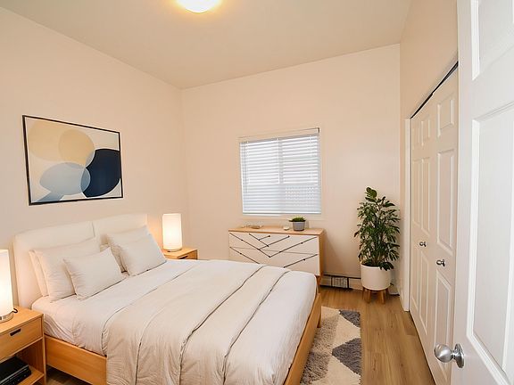 2nd image of 4310 33rd St #103