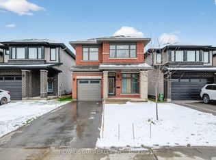 6493 Renaud Rd, Ottawa, ON K1W0R8