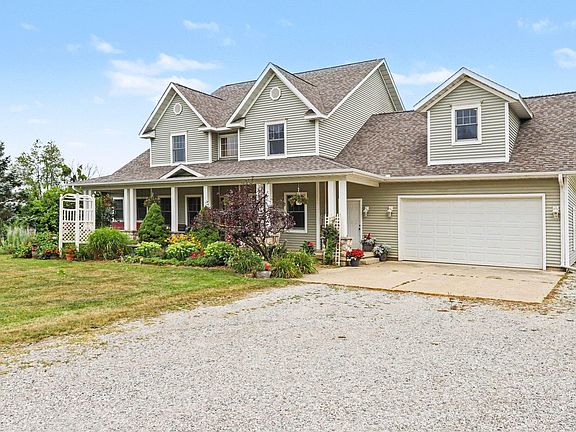3rd image of 688 Ladyman Rd