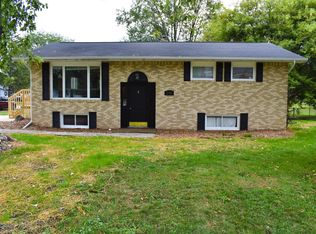 230 Hartel Rd, Potterville, MI 48876