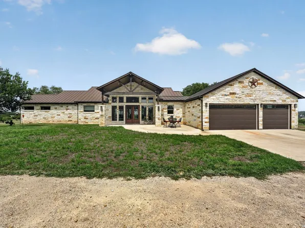 113 Jayhawk Ct, Burnet, TX 78611